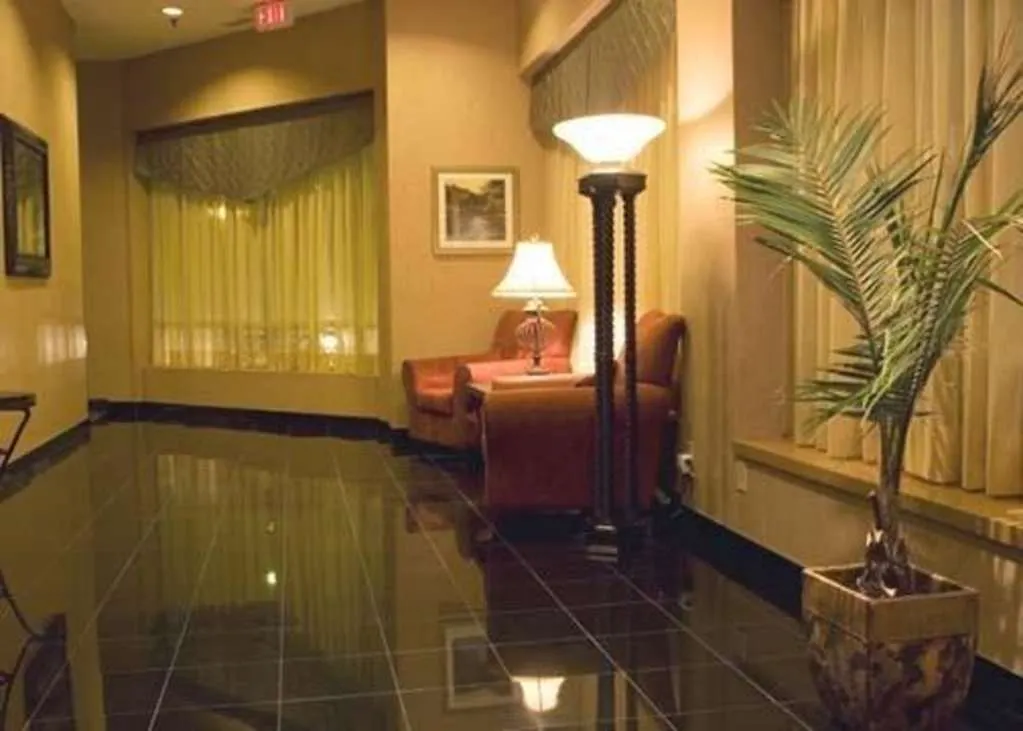 Four Points By Sheraton Toronto Airport East