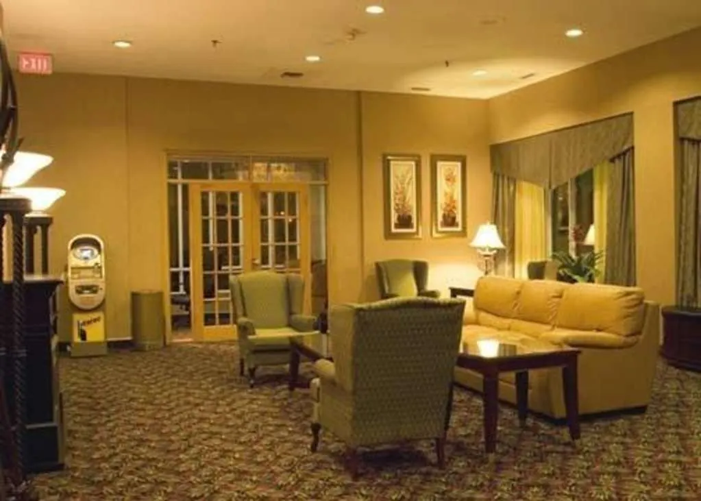 Four Points By Sheraton Toronto Airport East 3*,  Canada