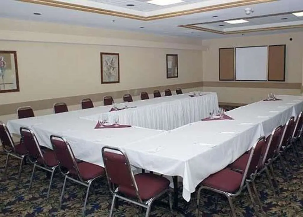 Four Points By Sheraton Toronto Airport East Hotel