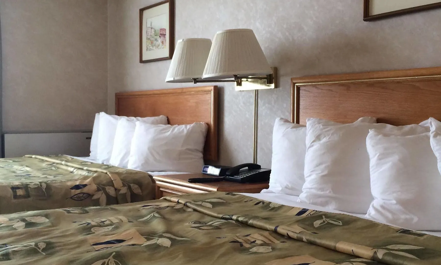 Four Points By Sheraton Toronto Airport East 3*,