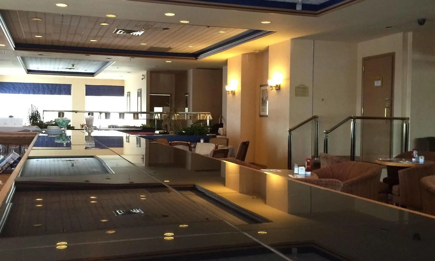 Four Points By Sheraton Toronto Airport East 3*,  Canada