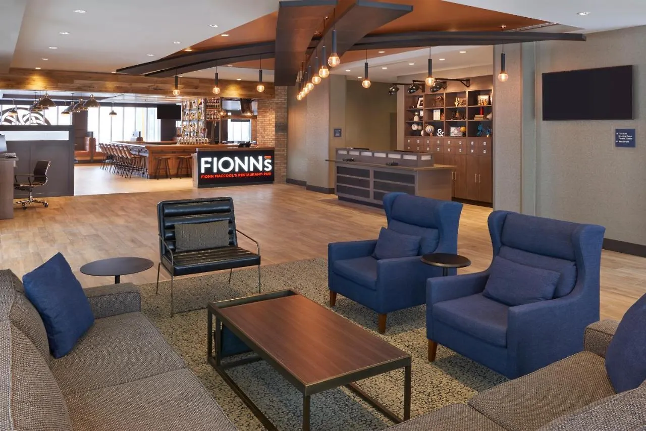 Four Points By Sheraton Toronto Airport East 3*,  Canada